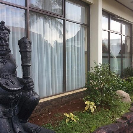 Jepara Indah Hotell Exteriör bild