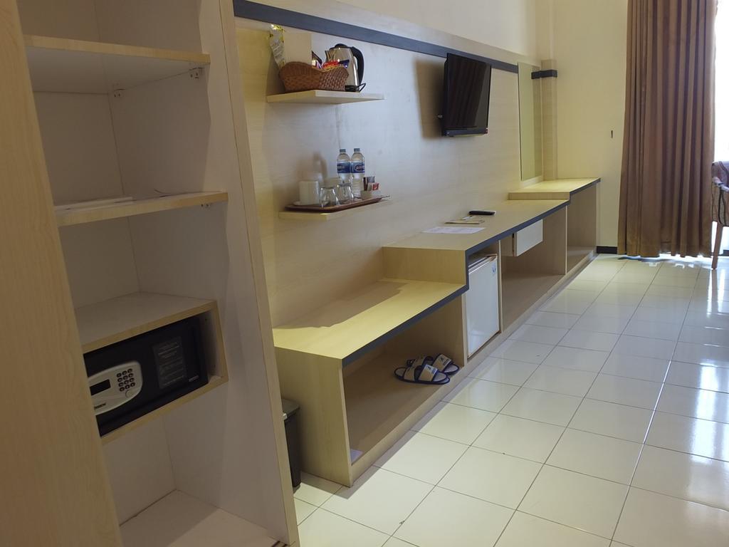 Jepara Indah Hotell Rum bild