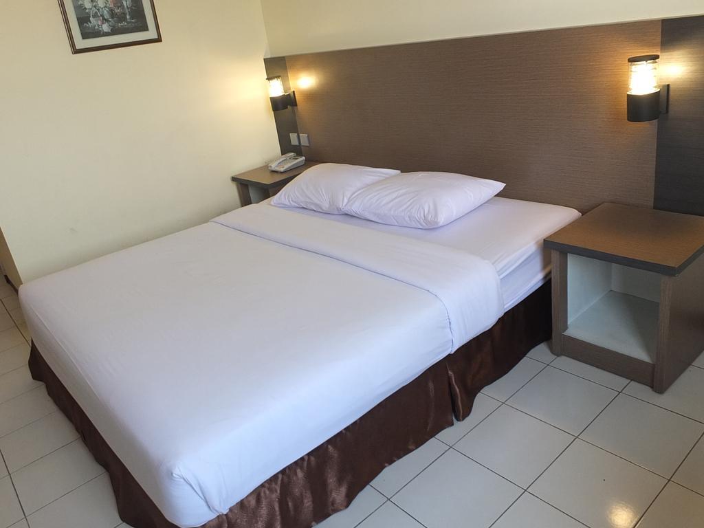 Jepara Indah Hotell Rum bild