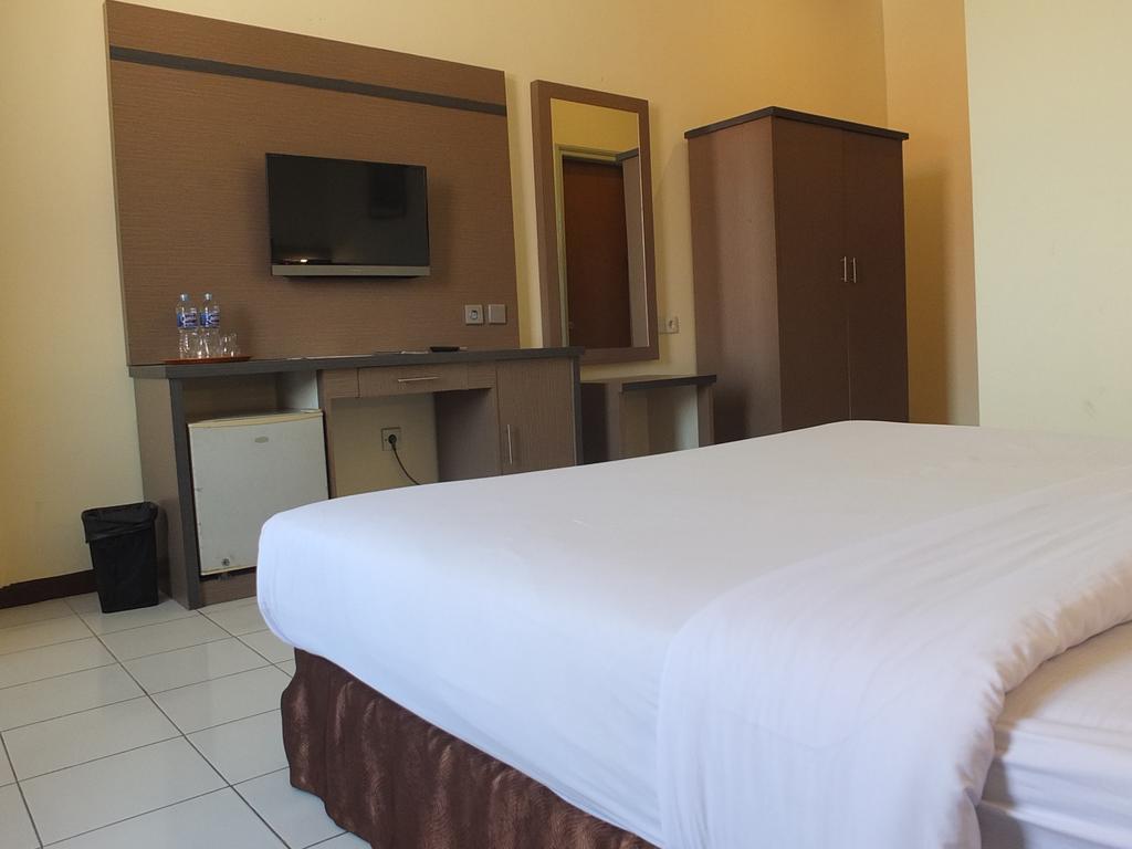 Jepara Indah Hotell Rum bild