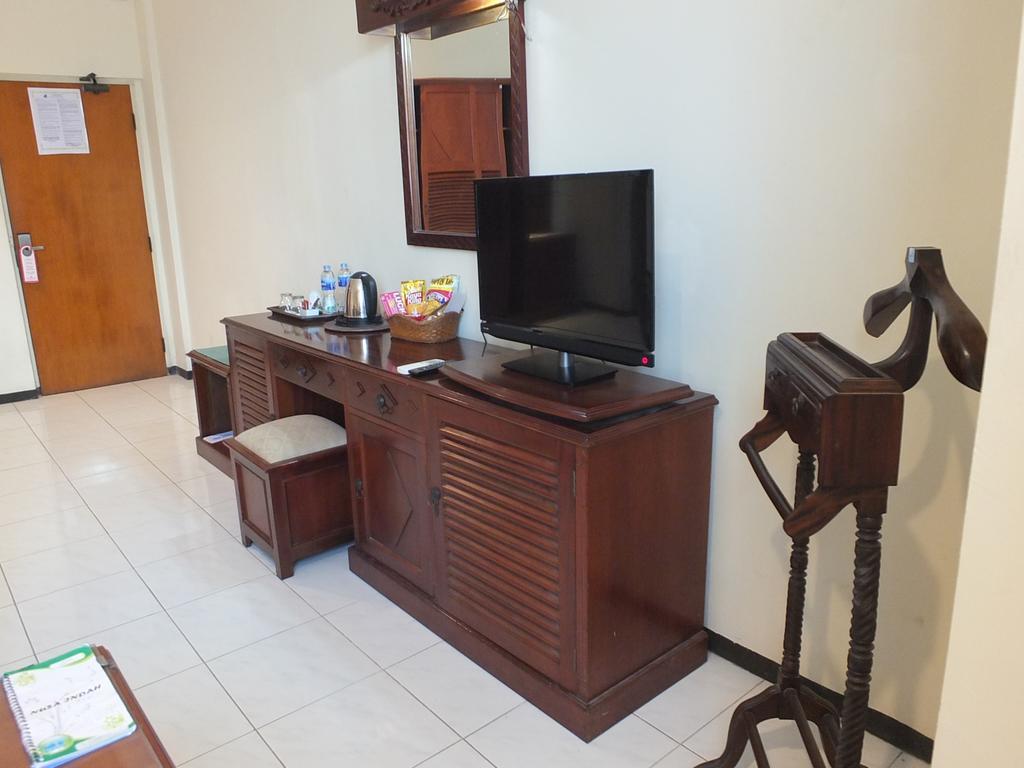 Jepara Indah Hotell Rum bild
