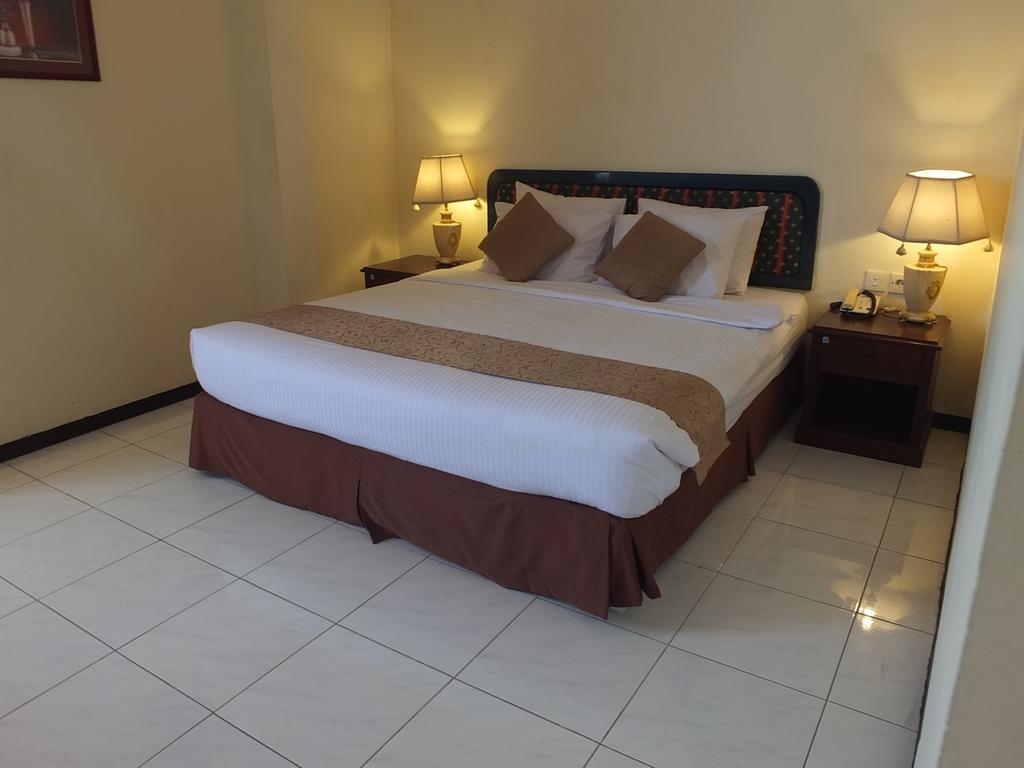 Jepara Indah Hotell Rum bild