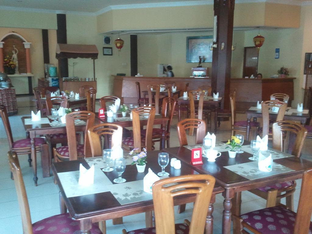 Jepara Indah Hotell Exteriör bild