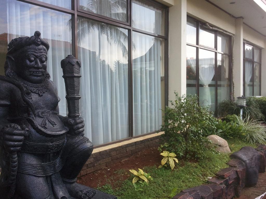Jepara Indah Hotell Exteriör bild