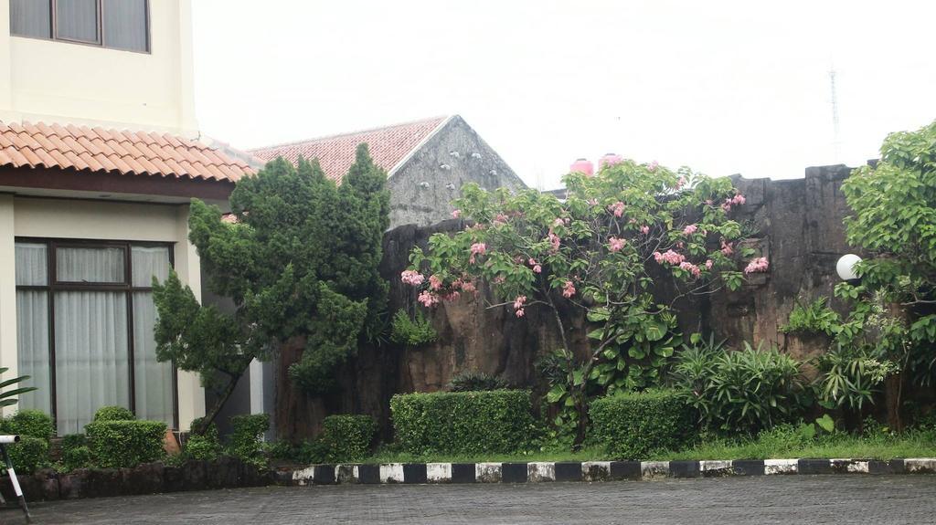 Jepara Indah Hotell Exteriör bild
