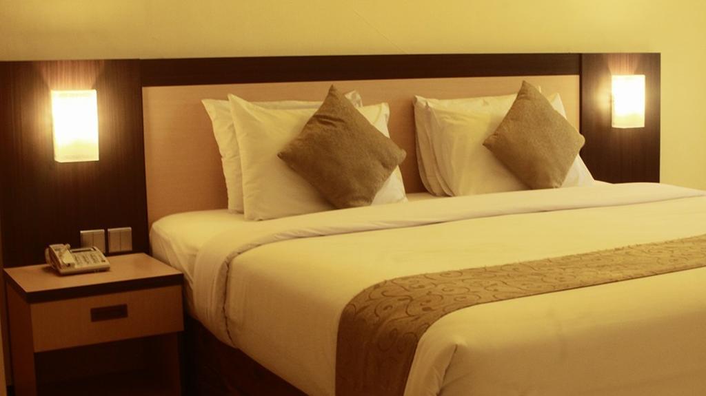 Jepara Indah Hotell Exteriör bild