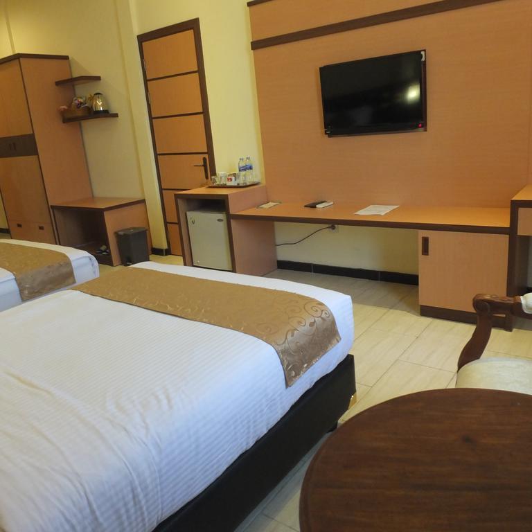 Jepara Indah Hotell Exteriör bild